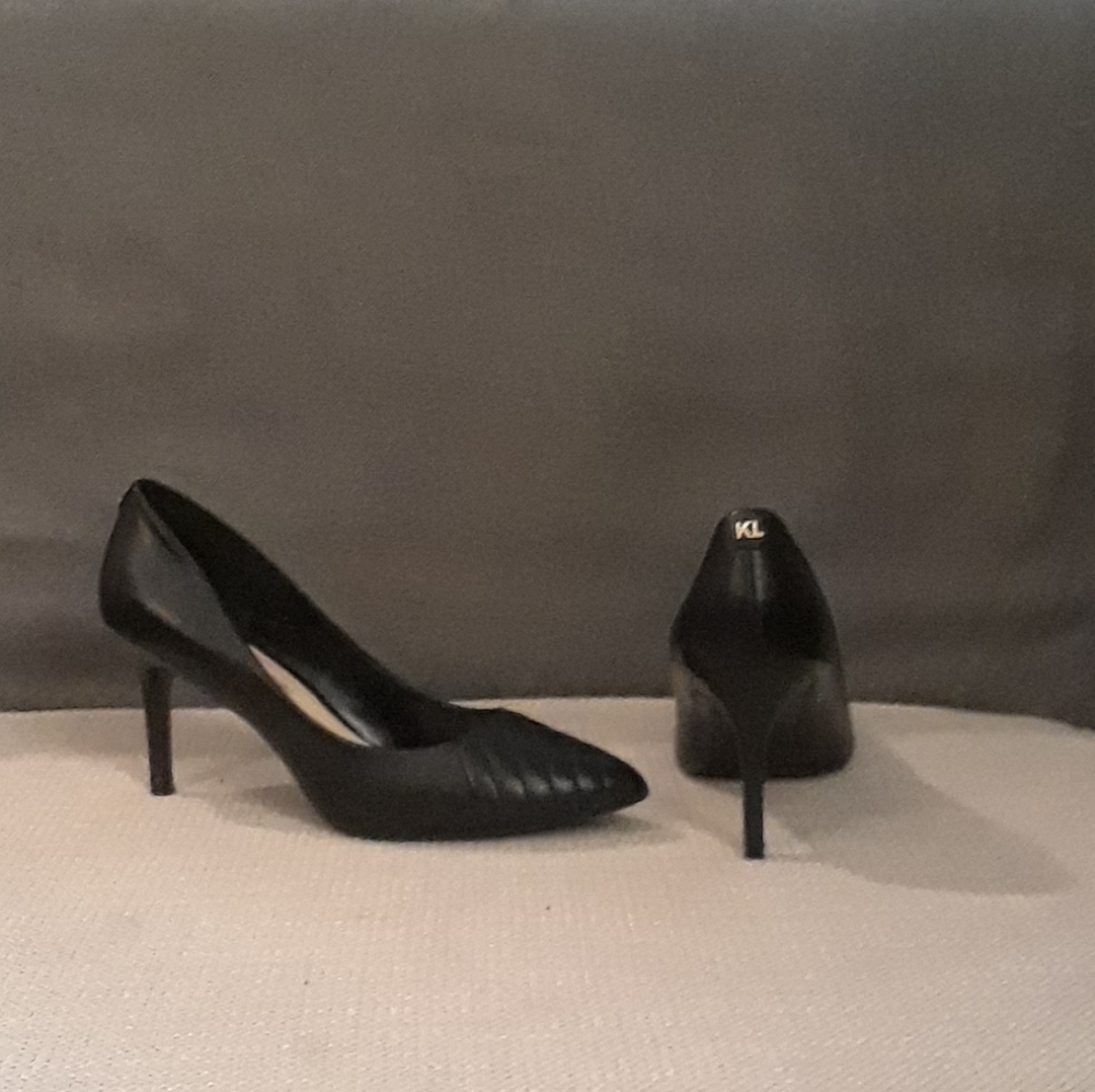 ROULLE LEATHER POINT-TOE LEATHER PUMPS SIZE 7